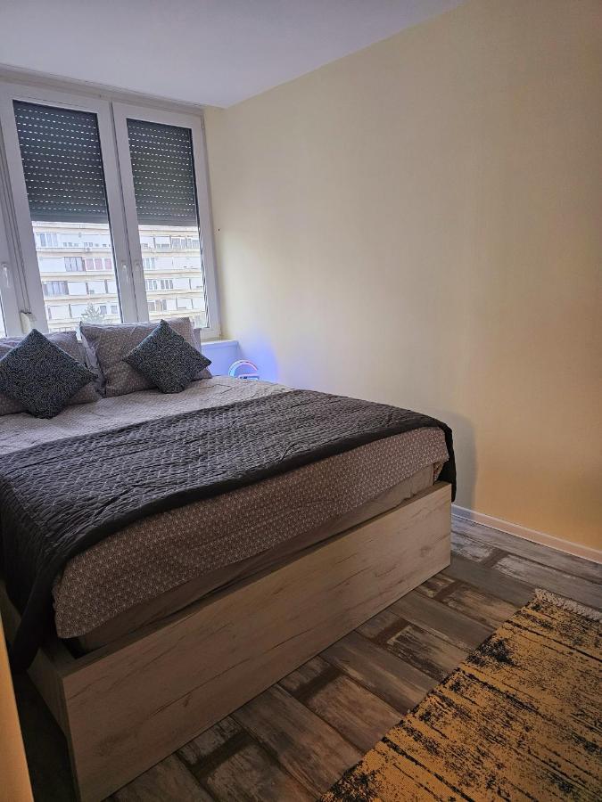 Appartement Urban Loft à Salgótarján Extérieur photo